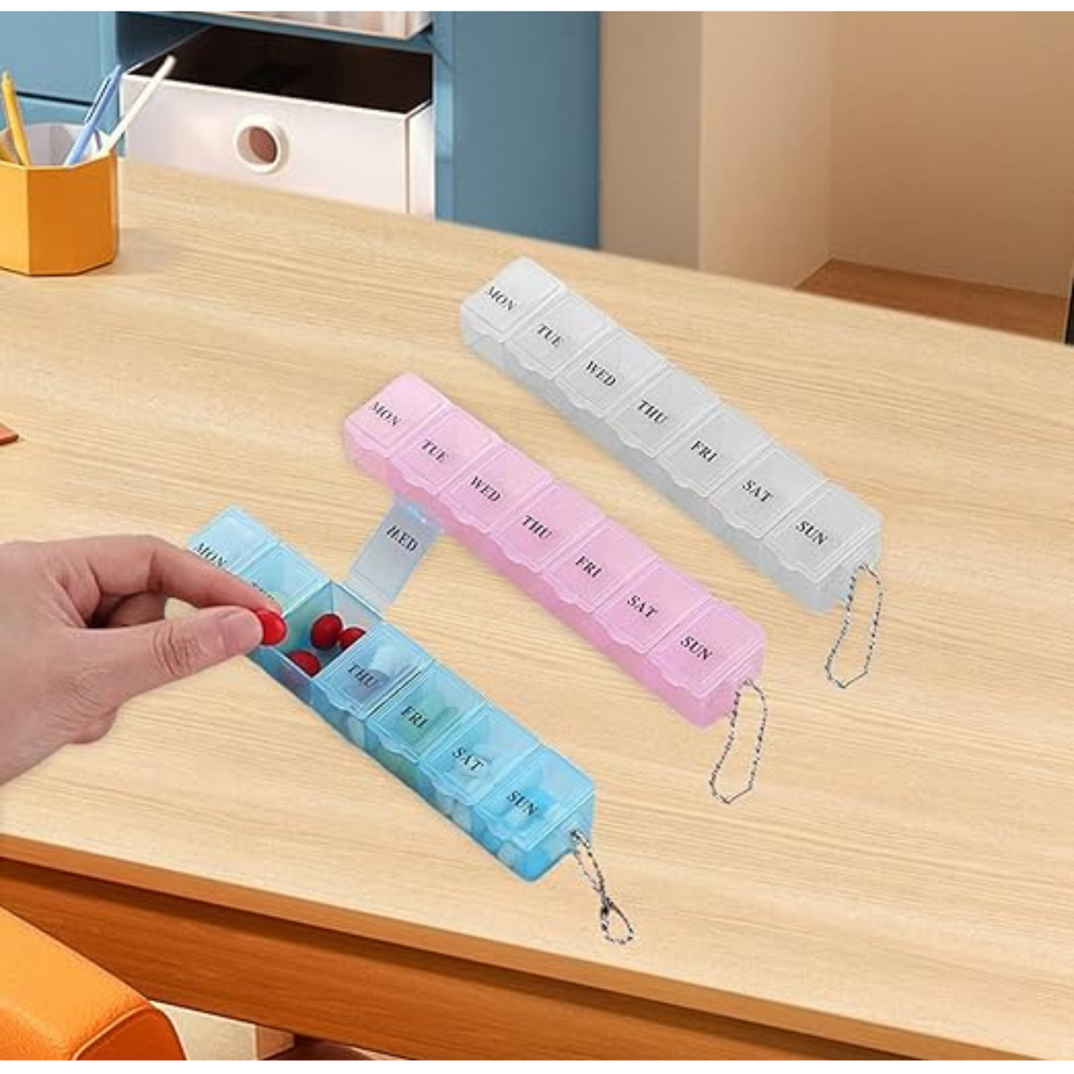 Pill Box Organizer, Once Every 7 Days, Weekly Drug Storage Box, Portable Daily Pill Box Suitable for Travel, Business Trips, and Offices.